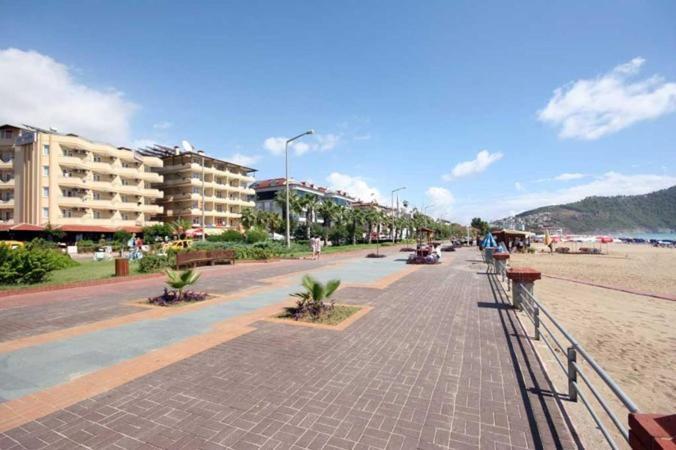 Otel Kleopatra 4*