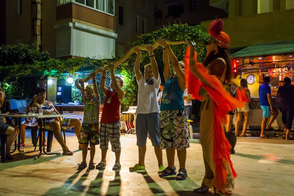 Kleopatra Otel Alanya